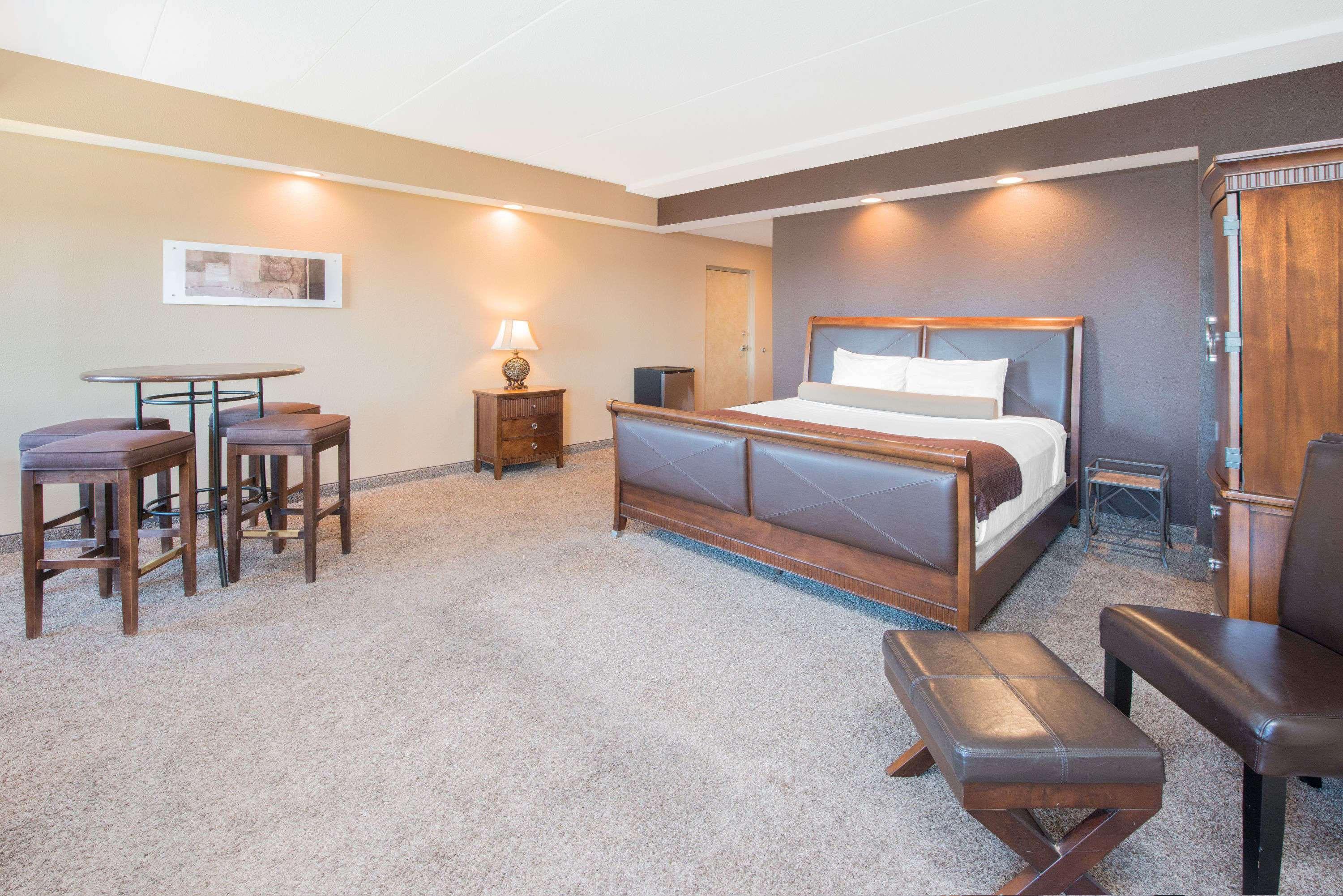 Microtel Inn & Suites By Wyndham Quincy Downtown - River Area Exteriör bild