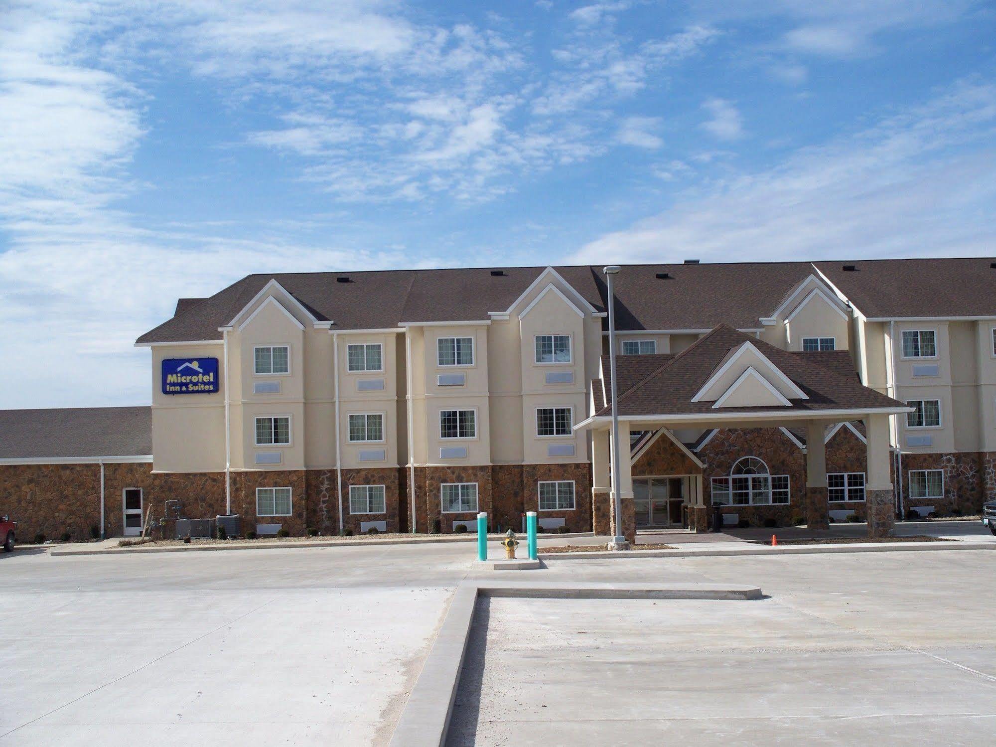 Microtel Inn & Suites By Wyndham Quincy Downtown - River Area Exteriör bild