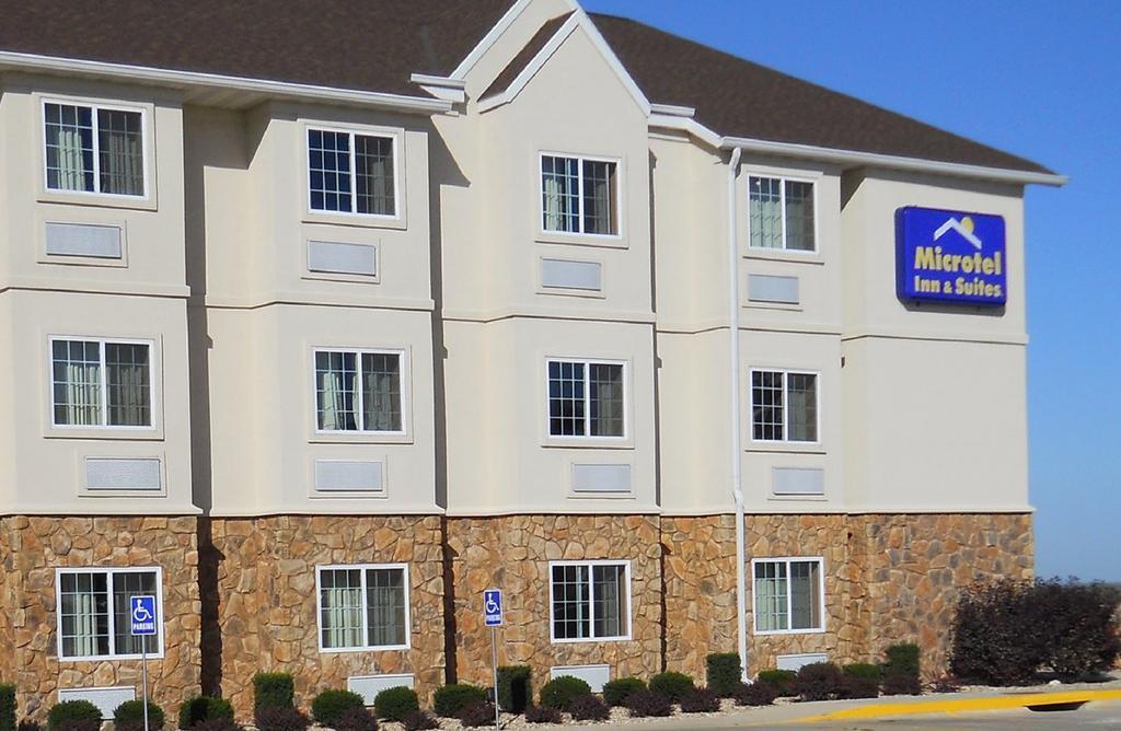 Microtel Inn & Suites By Wyndham Quincy Downtown - River Area Exteriör bild